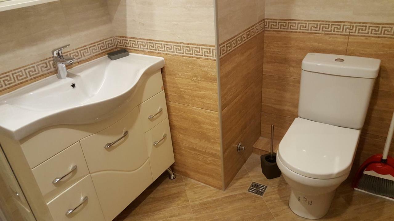 Mimino Apartment Deluxe First Line Batumi Exterior photo